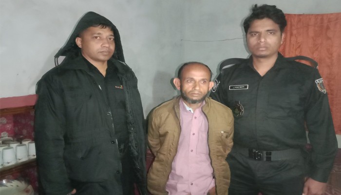 বুদ্ধিপ্রতিবন্ধী নারীকে ধর্ষণের অভিযোগে পলাতক সাহাদুল গ্রেপ্তার