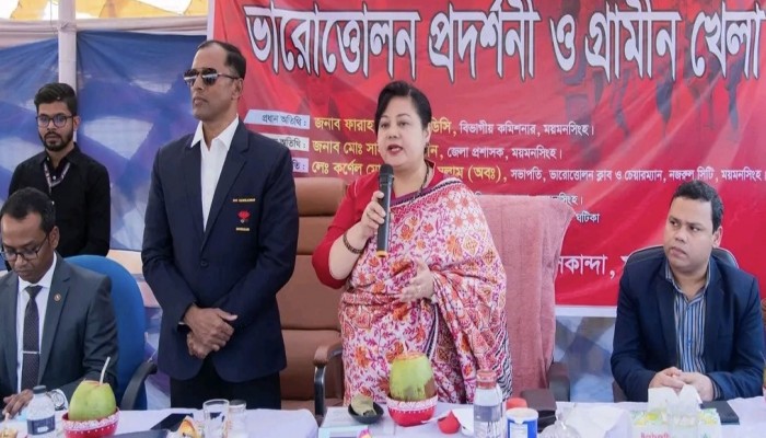 ভারোত্তোলন প্রদর্শনী ও গ্রামীণ খেলা অনুষ্ঠিত