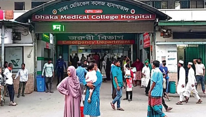 একই পরিবারের দগ্ধ ৪ বিদ্যুতের স্ফুলিঙ্গ থেকে ঘরে আগুন