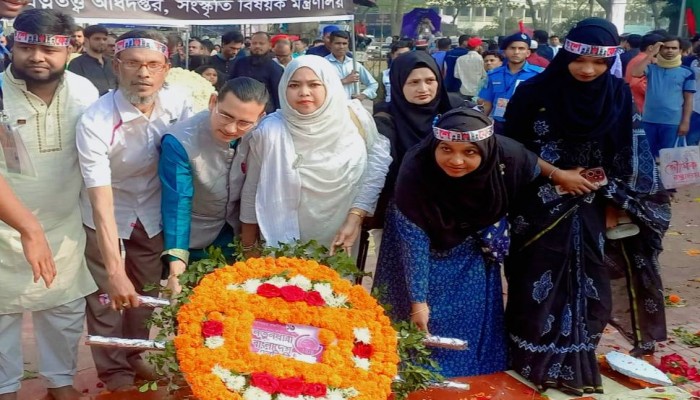 ঊর্দুতে বা অন্য ভাষায় নয়; রাজনৈতিক স্লোগান বাংলা ভাষায় দাবি