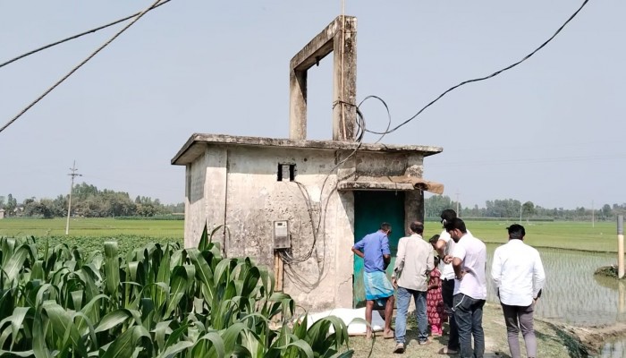 ফুলবাড়ীতে বিএমডিএর ৪ গভীর নলকূপে তালা, অপারেটারদের অপসারণের অভিযোগ