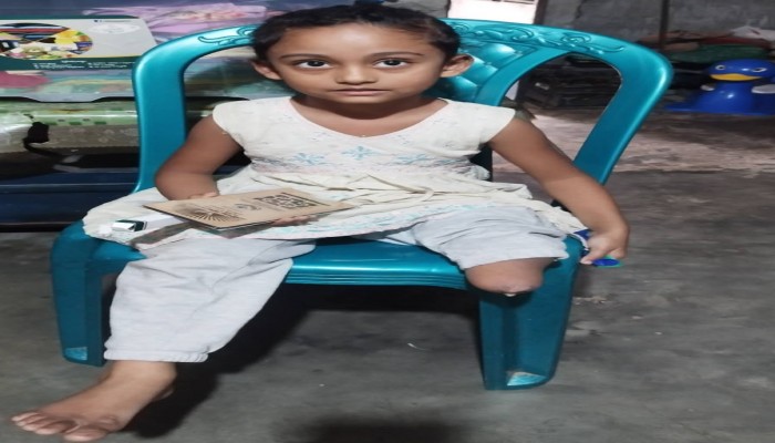 খেলতে, সাইকেল চালাতে, স্কুলে যেতে চায় ছোট্ট তাসবিহা!