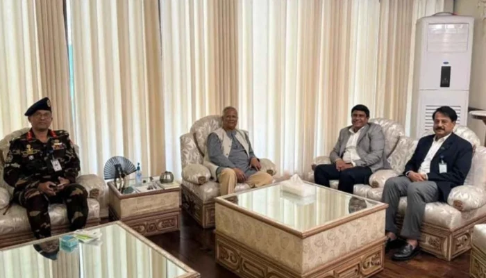 ড. ইউনূসের সঙ্গে প্রধানমন্ত্রীর প্রতিনিধিদলের সাক্ষাৎ