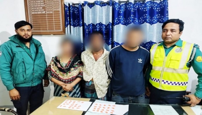 ​দক্ষিণ সুরমা থেকে নারীসহ আটক ৩
