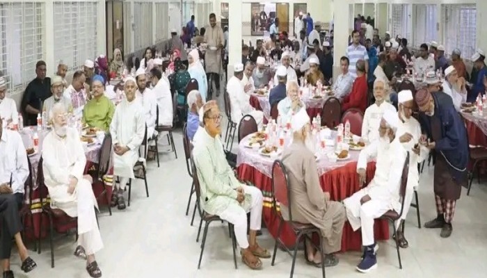 বাকৃবিতে সোনালী দলের দোয়া ও ইফতার মাহফিল অনুষ্ঠিত