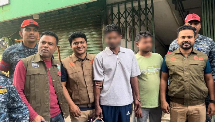 মণিরামপুরে যুবক আরিফ হত্যার রহস্য উদঘাটন, সৎ বাবা সোহেল ও সহযোগী ফুয়াদ গ্রেফতার
