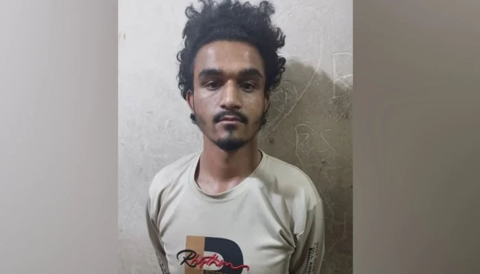 পুলিশের রেকারকৃত মোটরসাইকেল আত্মসাতে ড্রাইভার গ্রেপ্তার