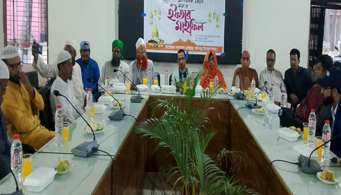বাংলাদেশ প্রেসক্লাবের উদ্যোগে  সাংগঠনিক উন্নয়ন সভা,  দোয়া ও ইফতার মাহফিল অনুষ্ঠিত