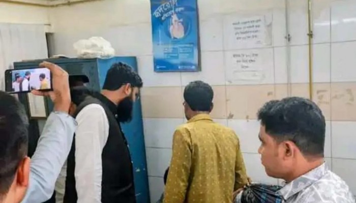 কুড়িগ্রাম সদর হাসপাতালে হঠাৎ পরিদর্শনে গিয়ে দেখলেন অব্যবস্থাপনা, ক্ষুব্ধ কুড়িগ্রাম-২ এমপি