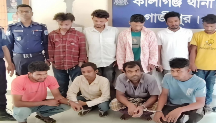 ​কালীগঞ্জে মাদকবিরোধী অভিযানে ৮ জন গ্রেপ্তার, ইয়াবা ও চোলাই মদ উদ্ধার