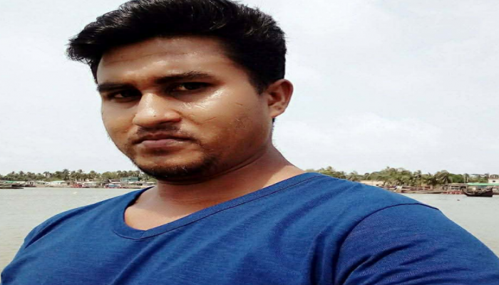 ​ঘুমধুমে সাংবাদিক আজিজ'র ওপর হামলার চেষ্টা: পুলিশের উপস্থিতিতে পালিয়ে গেছে বহিষ্কৃত নেতা