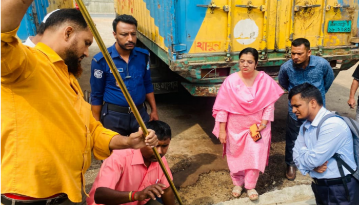 ​কালীগঞ্জে ফিলিং স্টেশনে ড্রামে তেল বিক্রির অপরাধে জরিমানা