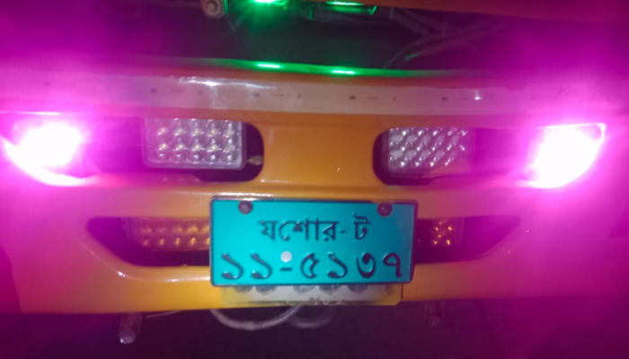 ​তরমুজের ট্রাকের চাকায় পিষ্ট হয়ে নিহত ১