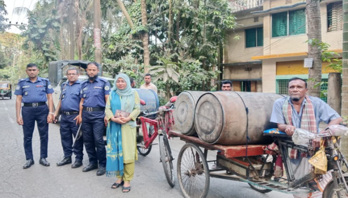 ​বাড়ীতে মজুদকৃত ৫৮০ লিটার ডিজেল জব্দ, ব্যবসায়ীকে জরিমানা