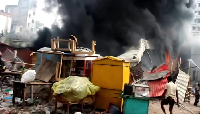 কেরানীগঞ্জে অগ্নিকাণ্ডের ঘটনায় ৫ জনের লাশ উদ্ধার