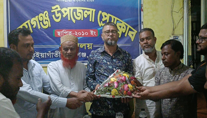 রায়গঞ্জ উপজেলা প্রেসক্লাবের সাংবাদিকদের সঙ্গে দুলাল হোসেন খানের মতবিনিময়