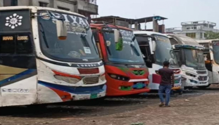 কুড়িগ্রামের রৌমারীতে বাসে চাঁদাবাজির অভিযোগ