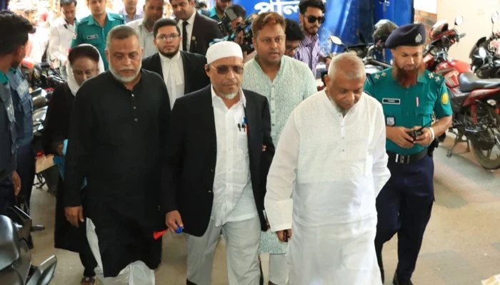 ট্রাইব্যুনালে নির্দোষ দাবি আরিফ, গউছ ও বাবরের