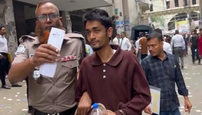 ঢাবি ছাত্রদল নেতা মাহি চৌধুরী দুই দিনের রিমান্ডে