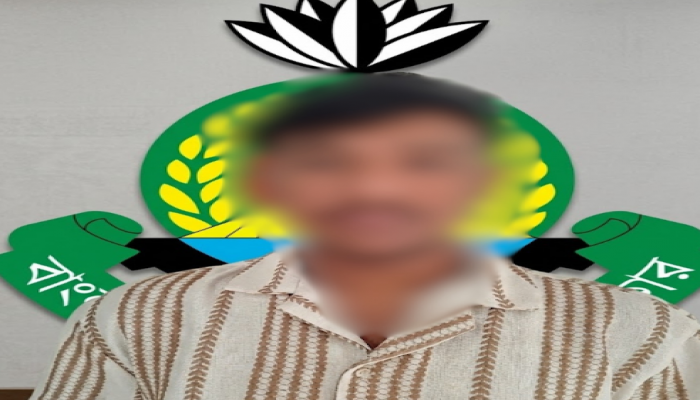 রাজধানীর খিলগাঁও হতে ফরিদপুরের রাজু শেখ (৩৪) হত্যা মামলার অন্যতম আসামি স্বপ্ন (২০)’কে গ্রেফতার করেছে র‌্যাব