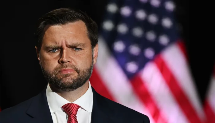 দায়িত্ব নেওয়ার পর সবচেয়ে কঠিন কূটনৈতিক চ্যালেঞ্জে জেডি ভ্যান্স