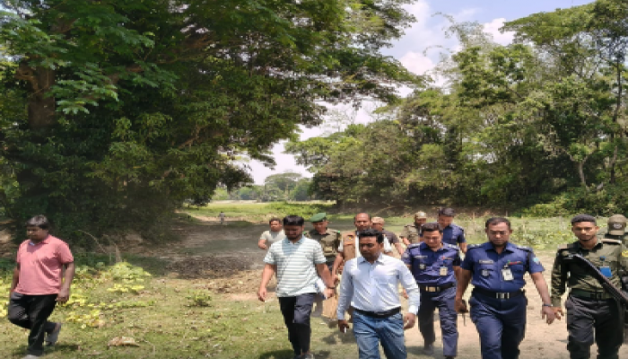 ​অবৈধ মাটি কাটায় ৫০ হাজার টাকা জরিমানা