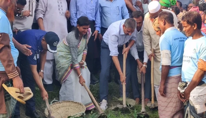 জিয়াউর রহমানের খাল খননের কর্মসূচি দেশে খাদ্যে স্বয়ংসম্পূর্ণ হয়েছিলো