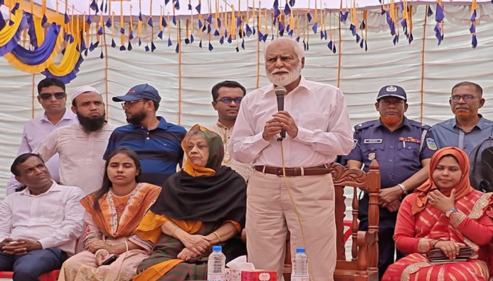 গৌরীপুরে ভূমি অফিসের ভবন নির্মাণ উদ্বোধন ‘কন্ট্রাক্টরকে কেউ অত্যাচার করতে পারবেন না’—প্রতিমন্ত্রী ইকবাল হোসেইন