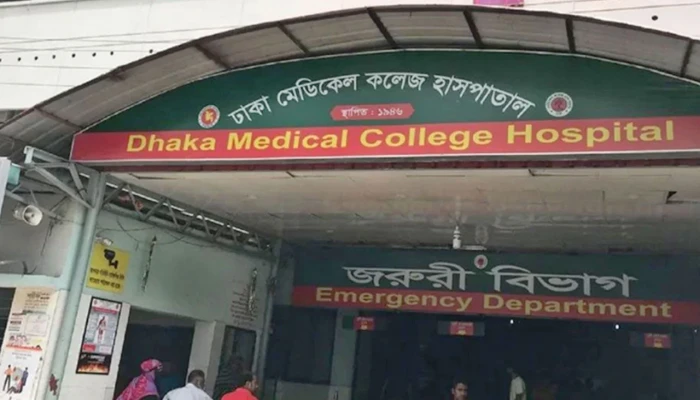 যাত্রাবাড়ীতে মায়ের সামনে কলেজছাত্রীকে কুপিয়ে হত্যা