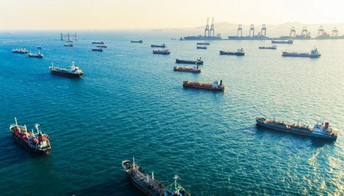 মার্কিন অবরোধ অমান্য করে ২৫ জাহাজের হরমুজ পাড়ি