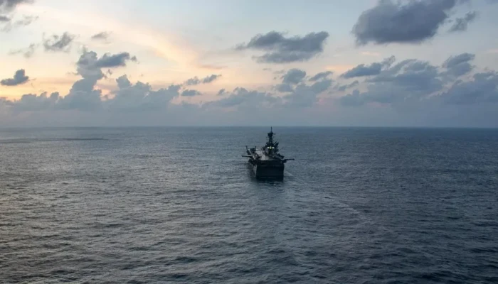 অবরোধের ৪৮ ঘণ্টায় ১০ জাহাজ ফেরত পাঠানোর দাবি যুক্তরাষ্ট্রের