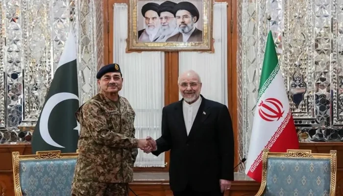 পাকিস্তানের সেনাপ্রধানের সঙ্গে ইরানি স্পিকারের বৈঠক