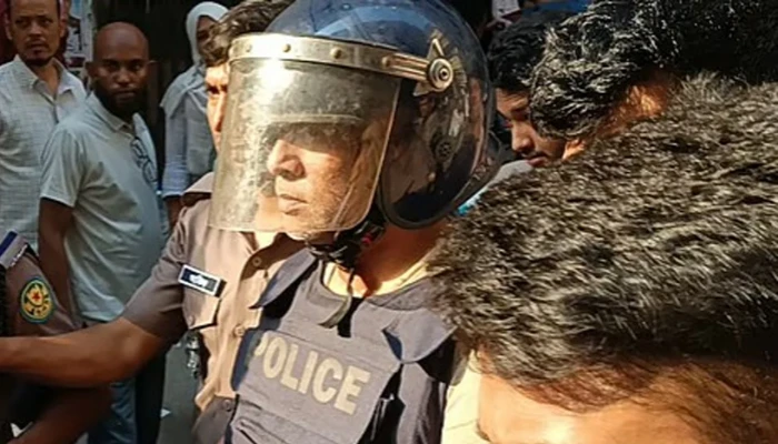 সাবেক সেনাকর্মকর্তা মাঞ্জিল ৩য় দফায় ৫ দিনের রিমান্ডে