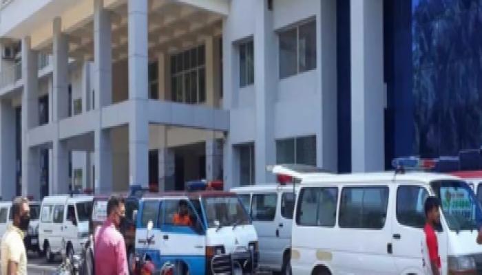 ​জনবলসংকটে ভোলার ২৫০ শয্যা হাসপাতাল, চিকিৎসাসেবায় চরম ভোগান্তি