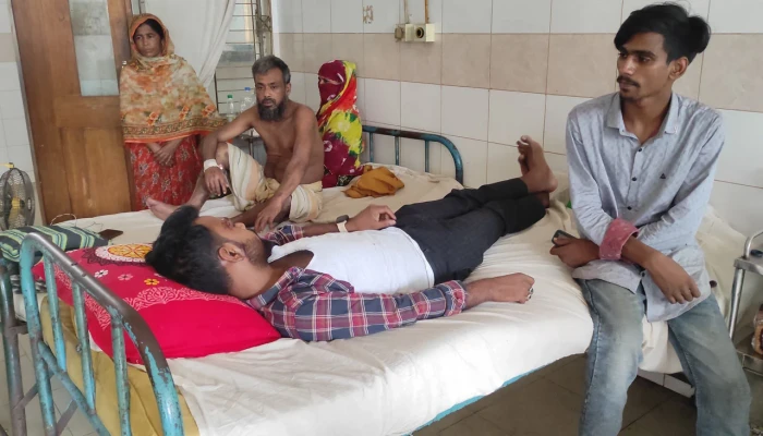 বিএনপি নেতার হামলায় স্বেচ্ছাসেবক দল নেতা হাসপাতালে