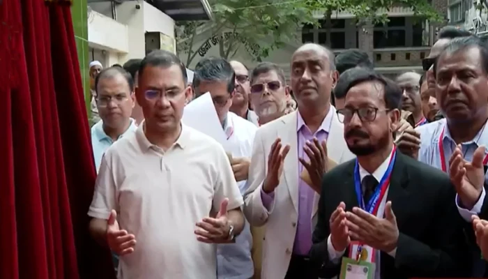 বগুড়ায় আইনজীবী সমিতির বহুতল ভবন উদ্বোধন করলেন প্রধানমন্ত্রী