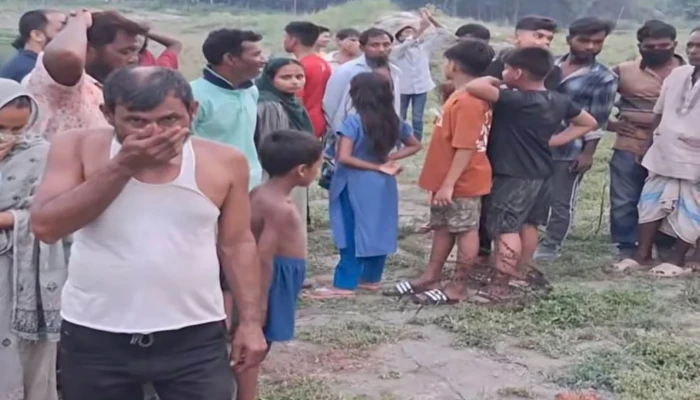 মাটিতে পুতে রাখা ছিল নারী ও নবজাতকের লাশ