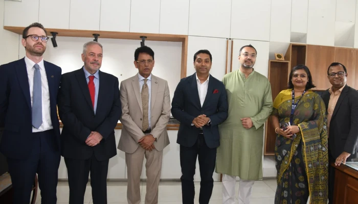 শিক্ষামন্ত্রীর সঙ্গে ব্রিটিশ হাইকমিশন কর্মকর্তার সাক্ষাৎ