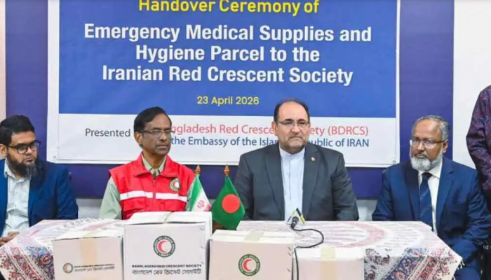 ইরানের জন্য মানবিক সহায়তা হিসেবে জরুরি ওষুধ সামগ্রী হস্তান্তর
