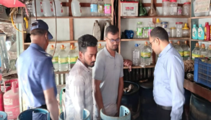 বানারীপাড়ায় এক্সিকিউটিভ ম্যাজিষ্ট্রেট জি এম এ মুনীব"র মোবাইল কোর্ট পরিচালনায় রেকর্ড