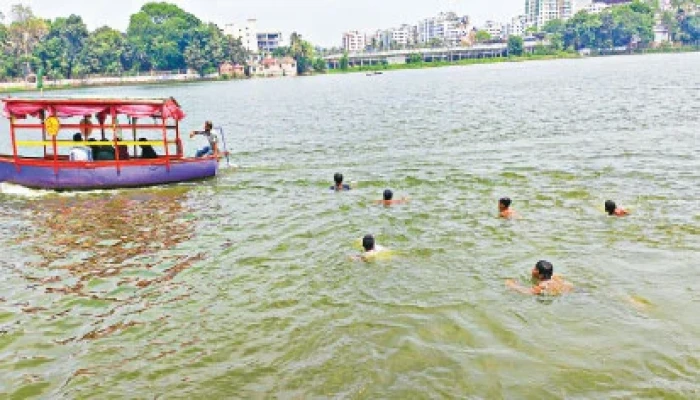 লোডশেডিংয়ে অতিষ্ঠ কুমিল্লা, গ্রামের মানুষের ভোগান্তি চরমে