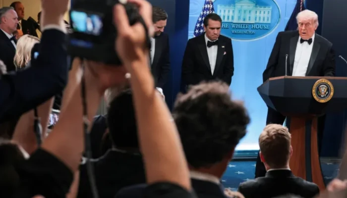 ট্রাম্পের নৈশভোজে হামলায় বিভিন্ন দেশের প্রতিক্রিয়া