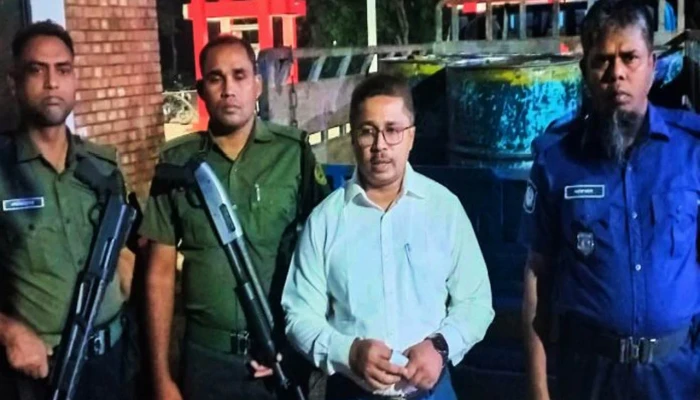 উল্লাপাড়ায় অবৈধ ডিজেল জব্দ: ভ্রাম্যমাণ আদালতে জরিমানা