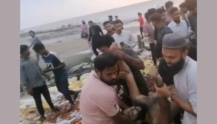 বাঁশবাড়িয়া সৈকতে নেমে স্রোতের টানে প্রাণ গেল পর্যটকের