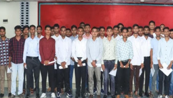 কুড়িগ্রামে মেধা ও যোগ্যতায় পুলিশ কনস্টেবল পদে চাকরি পেলেন ৩৯ জন