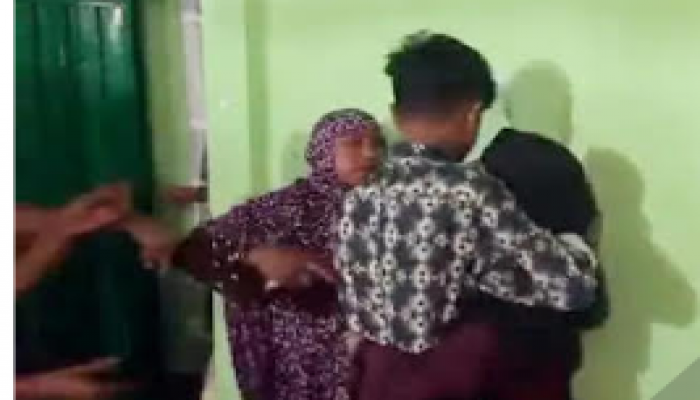 কুড়িগ্রামের রৌমারীতে বিচ্ছেদের সিদ্ধান্তে অঝোরে কান্নার ভিডিও ভাইরাল প্রেমিক-প্রেমিকার