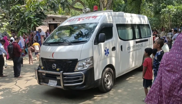 বৃষ্টির লাশ বাড়ির আঙ্গিনায়, শোকে স্তব্ধ এলাকাবাসী