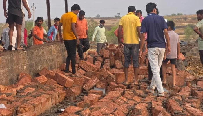 ভারতে মন্দিরের দেয়াল ধসে নিহত ৬