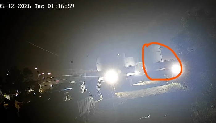 নিষিদ্ধ সেই ছাত্রলীগ নেতা একাই ফ্লাইওভারে উঠেছেন, দাবি পুলিশের