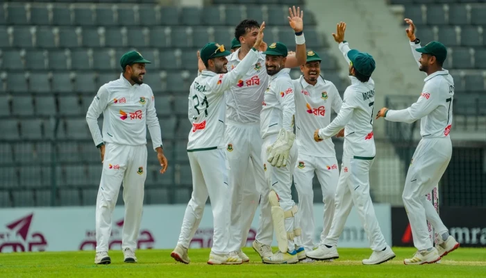 কর্তৃত্বে বাংলাদেশ, অসহায় পাকিস্তান